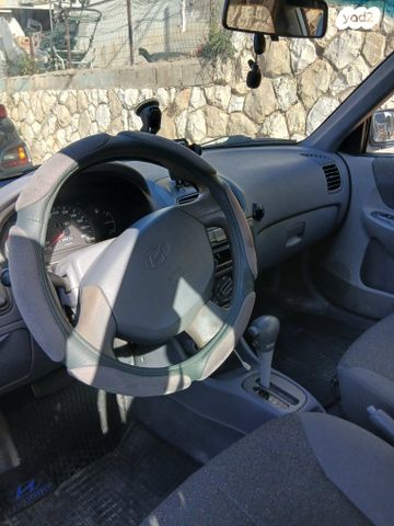 יונדאי אקסנט i25