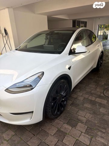 מודעת רכב טסלה מודל Y