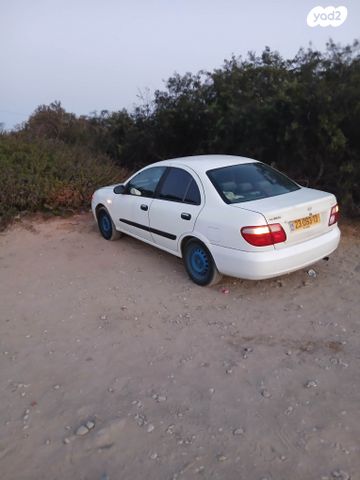 ניסאן אלמרה