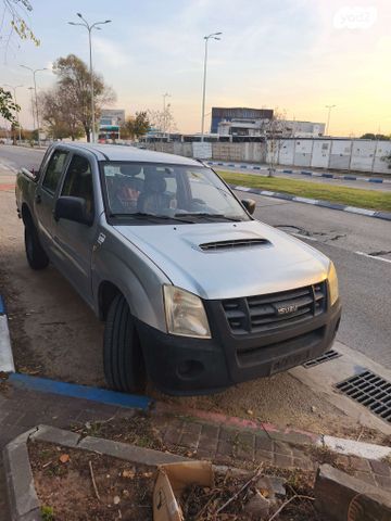 איסוזו די-מקס