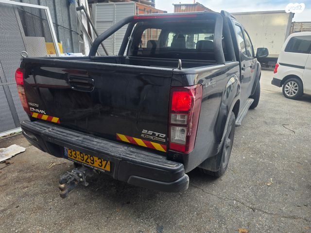 איסוזו די-מקס