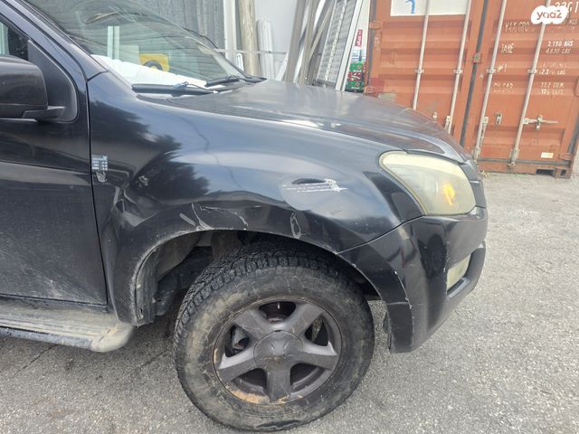 איסוזו די-מקס