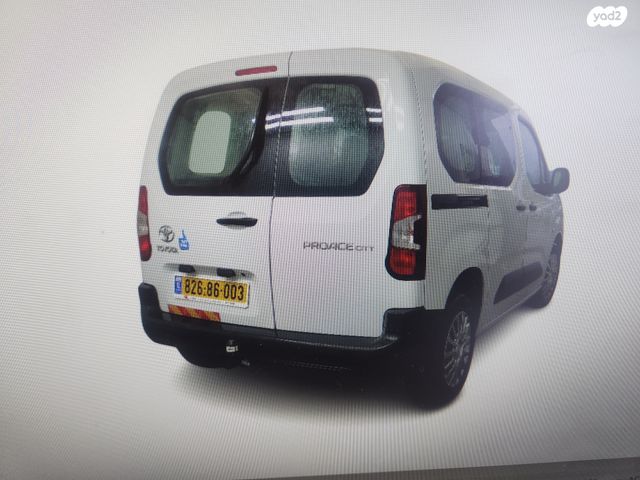 טויוטה פרואייס סיטי