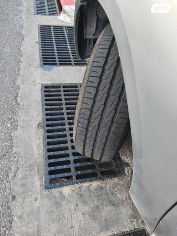 מודעת רכב איסוזו די-מקס