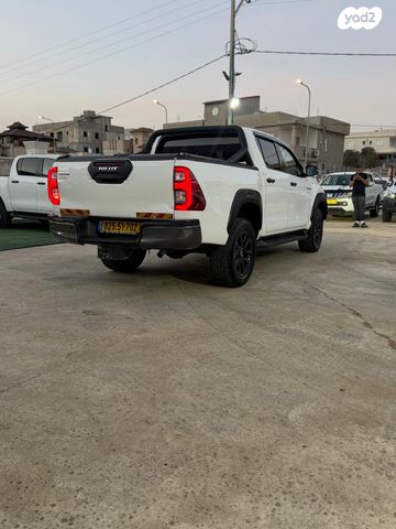 טויוטה היילקס