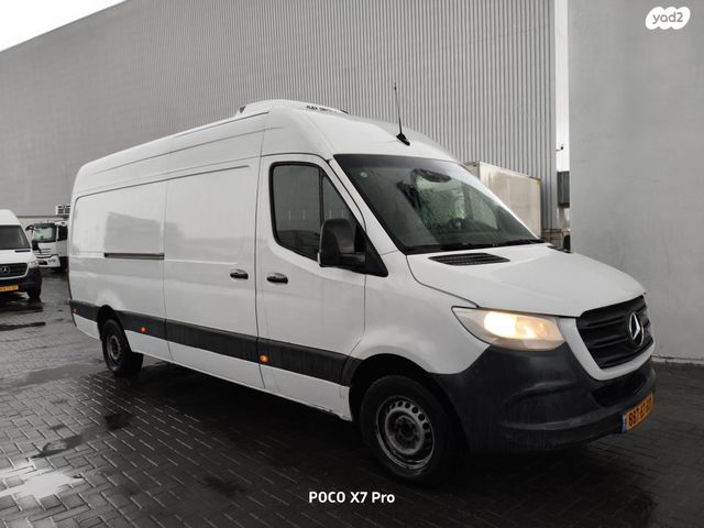 מודעת רכב מרצדס-בנץ ספרינטר