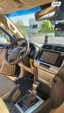 מודעת רכב טויוטה לנד קרוזר