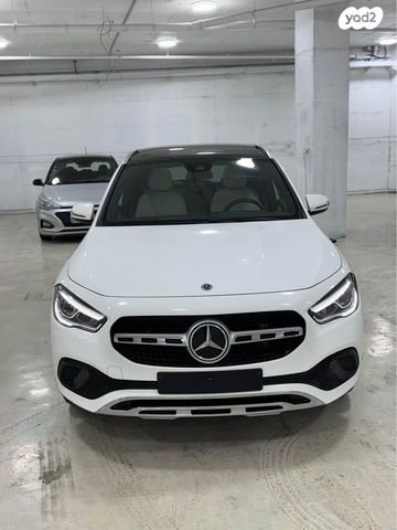 מודעת רכב מרצדס-בנץ GLA 1