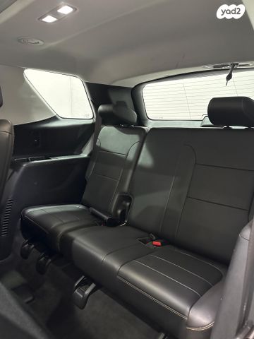 שברולט טראוורס