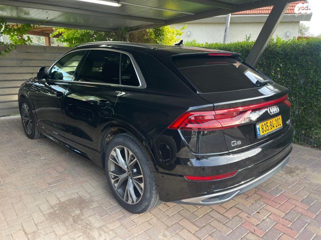 אאודי Q8