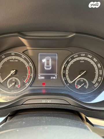 מודעת רכב סקודה קארוק