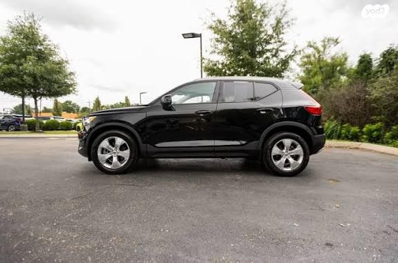 וולוו XC40