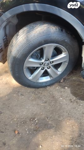 טויוטה RAV4