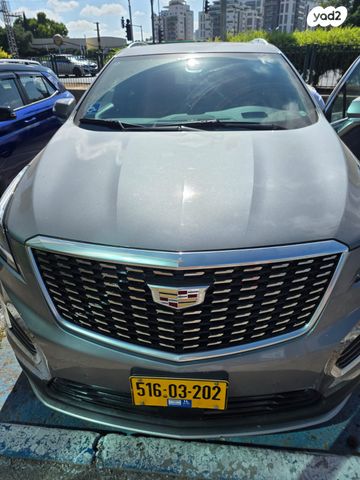קאדילק XT5