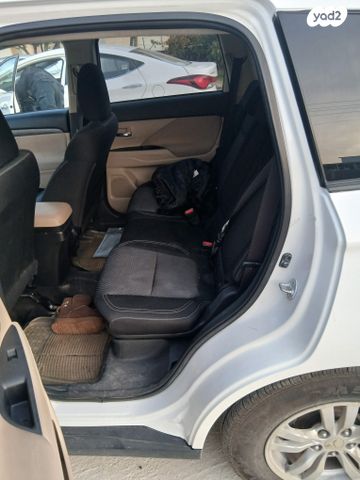 מיצובישי אאוטלנדר