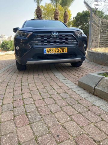 טויוטה RAV4