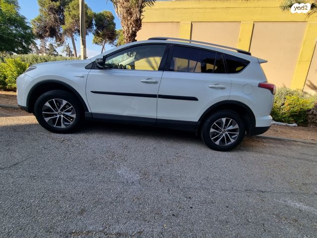מודעת רכב טויוטה RAV4