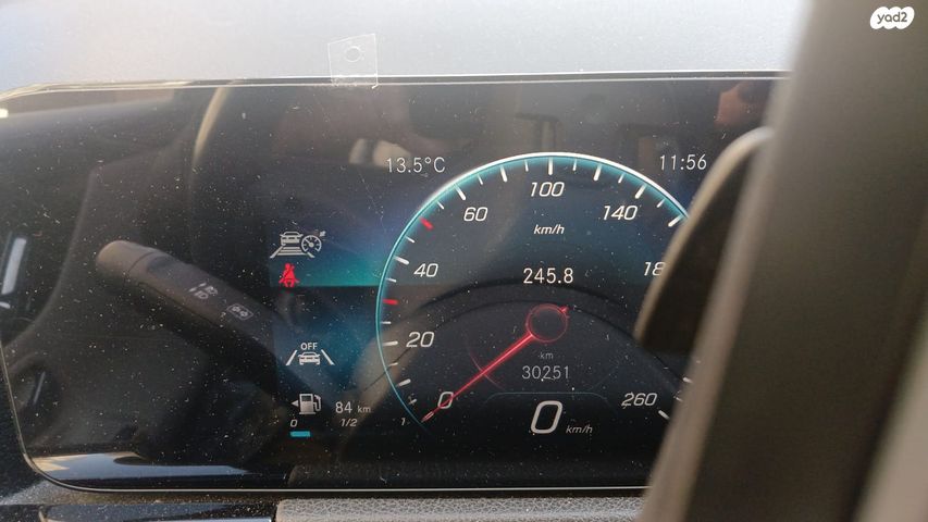 מודעת רכב מרצדס-בנץ GLA