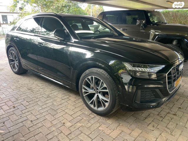 מודעת רכב אאודי Q8