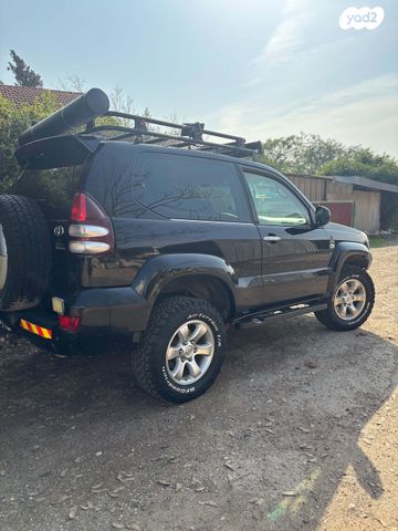 טויוטה לנד קרוזר