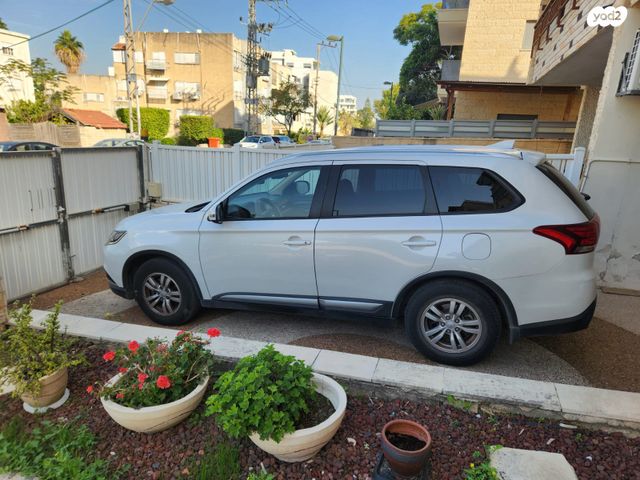 מודעת רכב מיצובישי אאוטלנדר