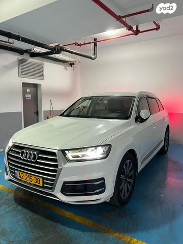 מודעת רכב אאודי Q7