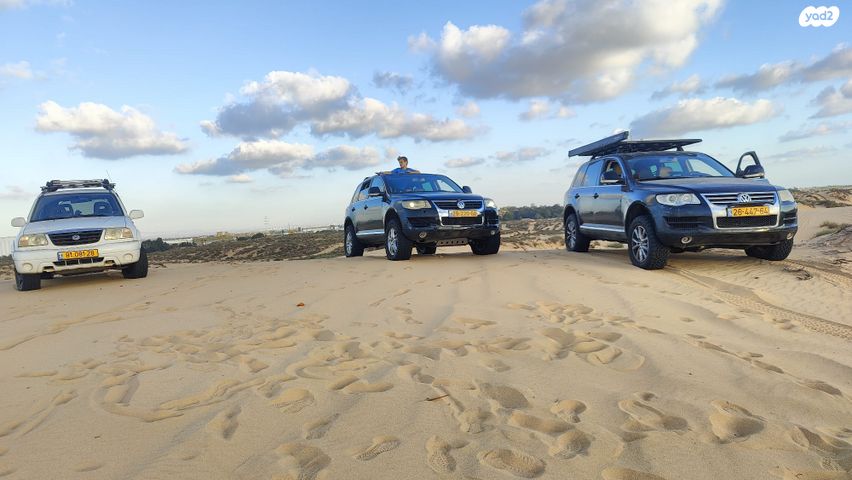 מודעת רכב פולקסווגן טוארג