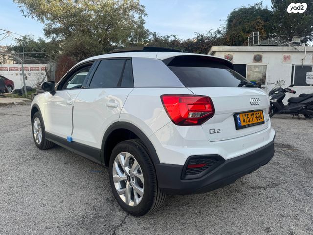 אאודי Q2