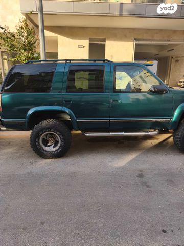 מודעת רכב ג'י.אם.סי יוקון