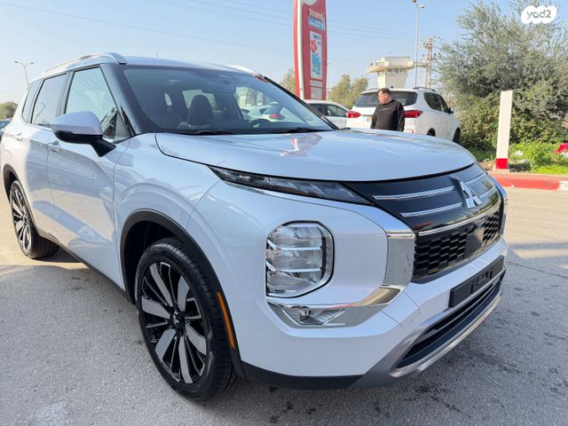 מיצובישי אאוטלנדר