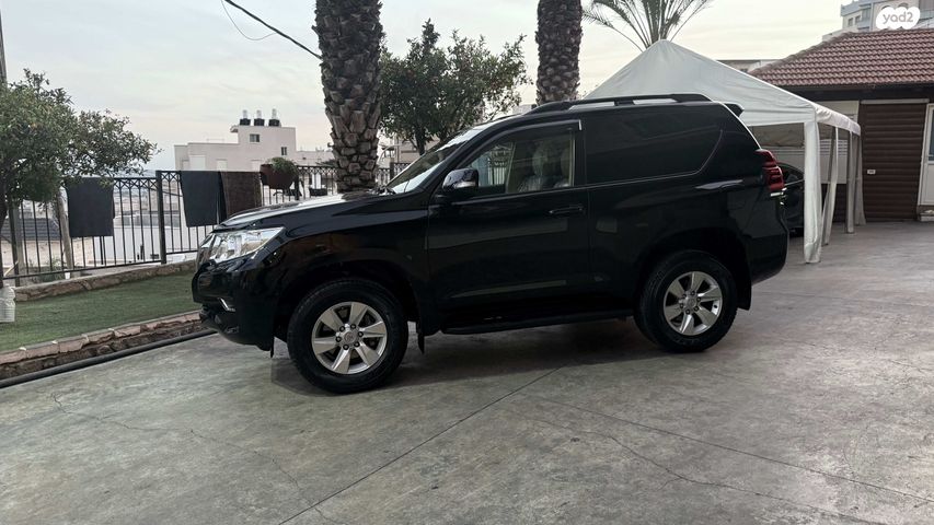 טויוטה לנד קרוזר