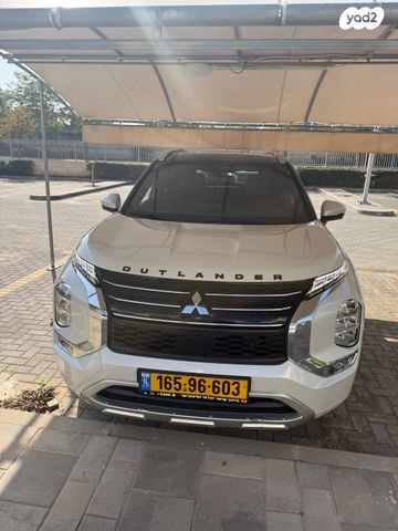 מיצובישי אאוטלנדר