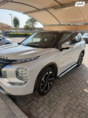 מיצובישי אאוטלנדר