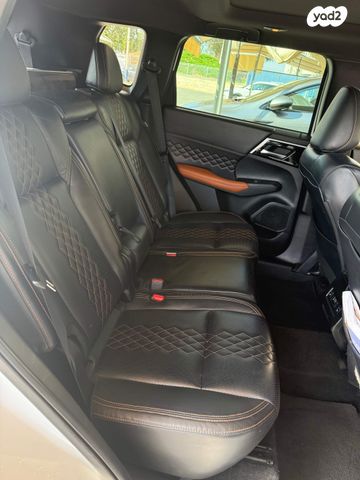 מיצובישי אאוטלנדר