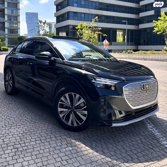 אאודי Q4 e-tron