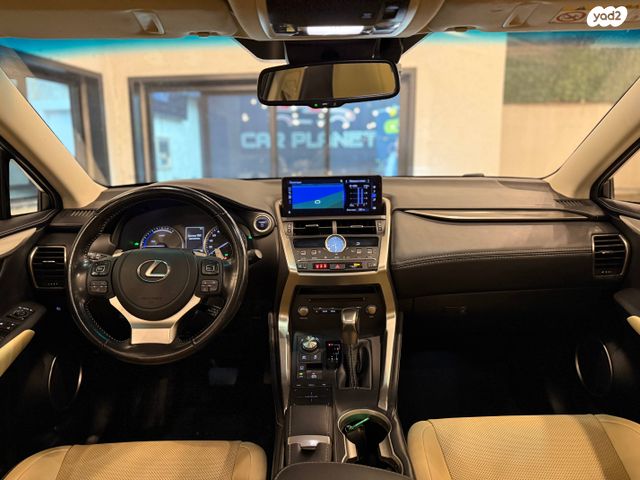 מודעת רכב לקסוס NX 2