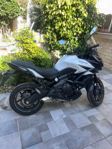 קאוואסאקי Versys 650
