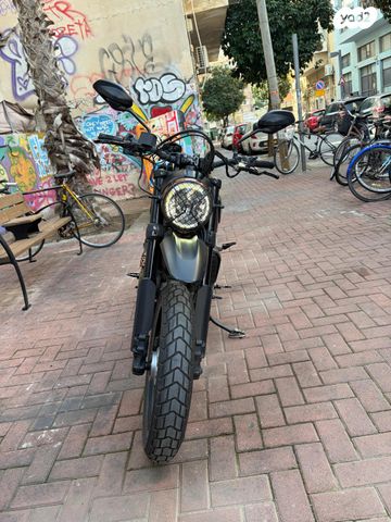 דוקאטי סקרמבל קלאסיק 