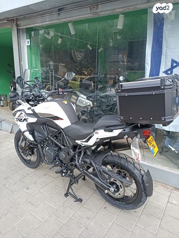 מודעת רכב בנלי TRK502X