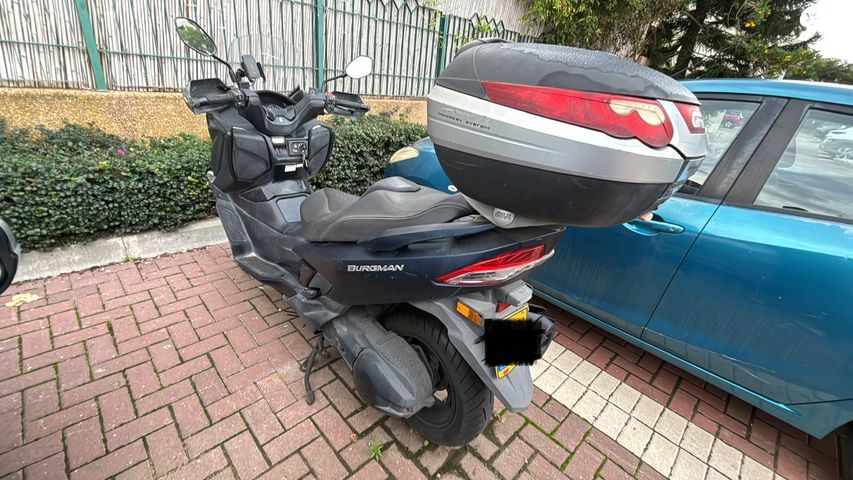 סוזוקי בורגמן 400