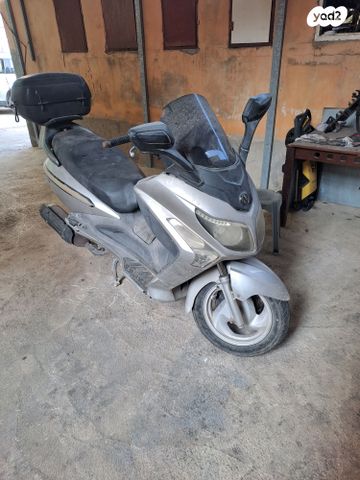 מודעת רכב סאן יאנג ג'וי-מקס 250