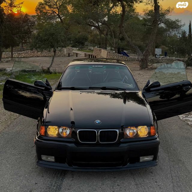 מודעת רכב ב מ וו