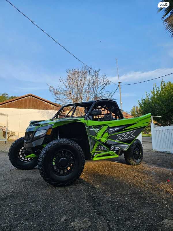 מודעת רכב Textron