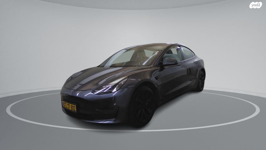 מודעת רכב טסלה מודל 3