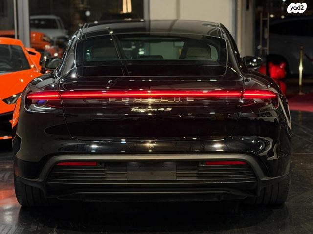 פורשה טייקן