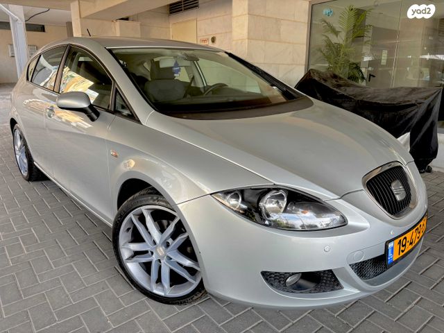 מודעת רכב סיאט לאון