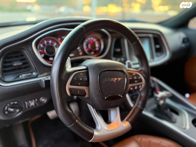 דודג' צ'לנג'ר