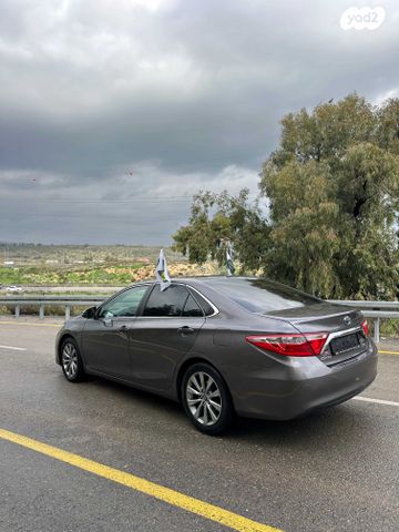 טויוטה קאמרי