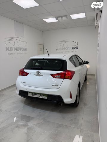 טויוטה אוריס