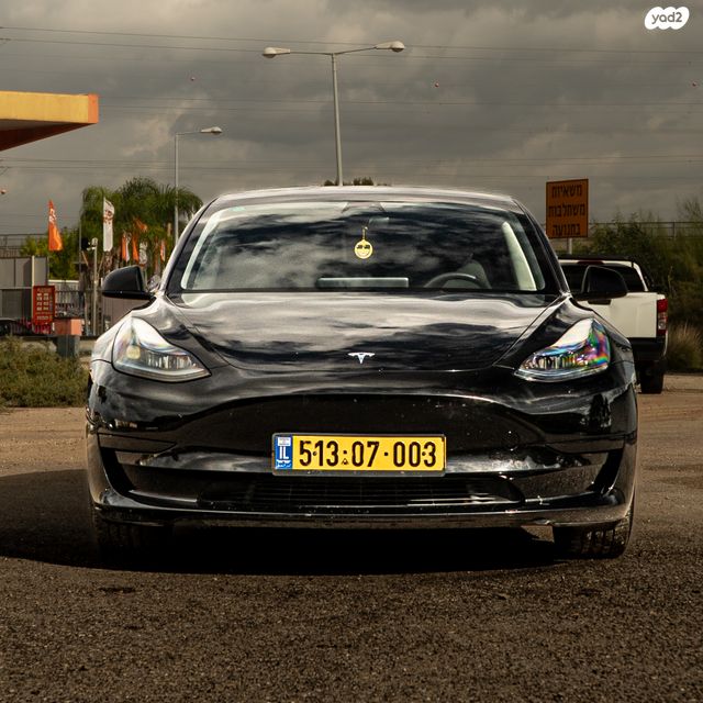 מודעת רכב טסלה מודל 3